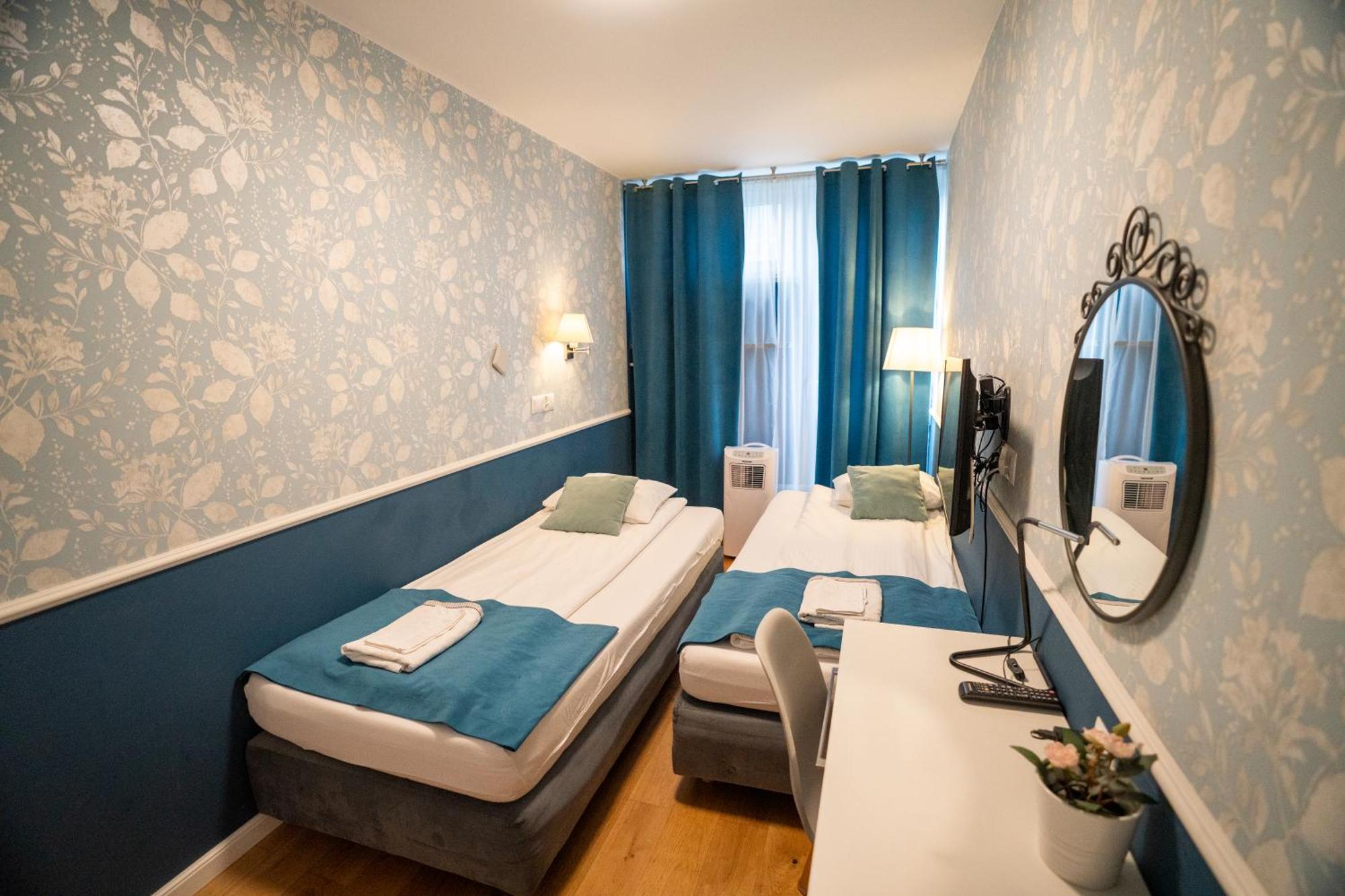 Apartament Hotel Grzybowska 9 바르샤바 외부 사진