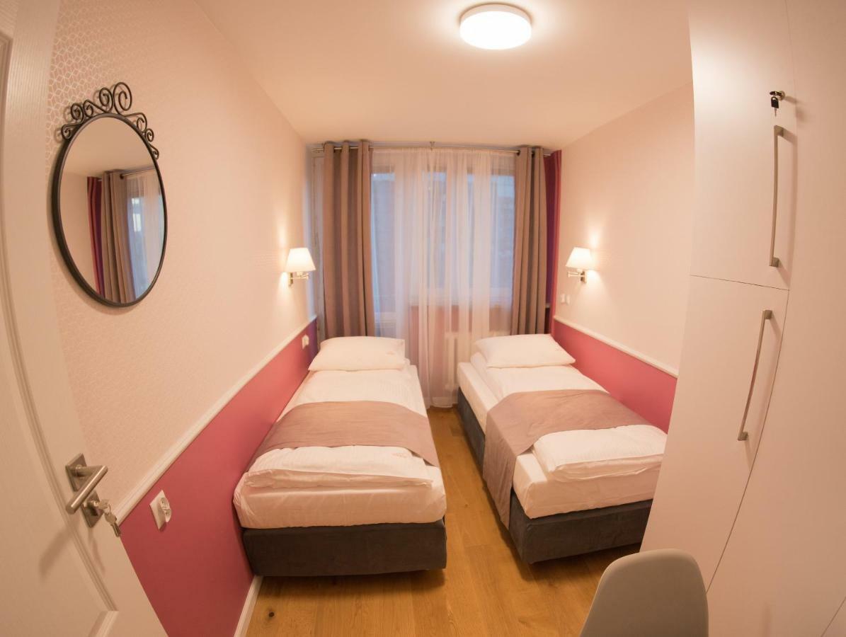 Apartament Hotel Grzybowska 9 바르샤바 외부 사진